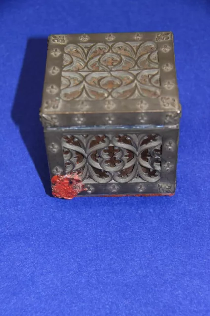 Boite A Bijou Ancienne   Decor Fleur De Lys  Sceau D'évèque  Msr Ramadié  19 Eme