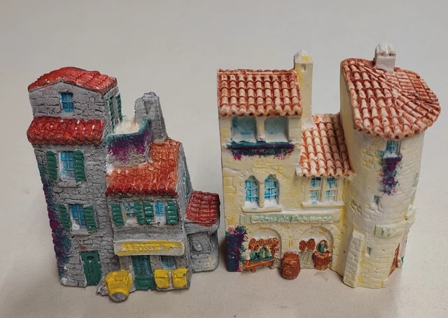 maisons provençales en plâtre pour crèche ou diaporama lot de 2          G46-10