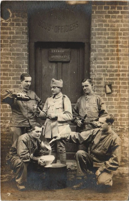 CPA carte photo BEAUVAIS Soldats (48616)