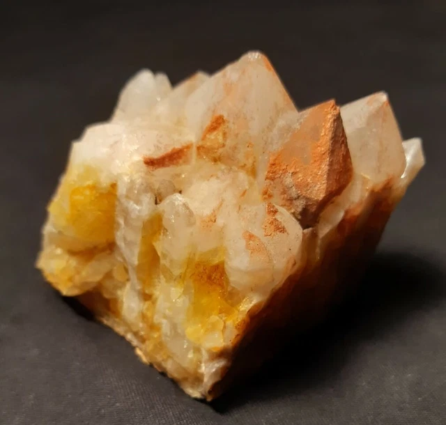 Mineral: Quarz xx; Steinbruch Gleesberg, Erzgebirge, DE; ca. 8,7 x 5,8 x 6,8 cm
