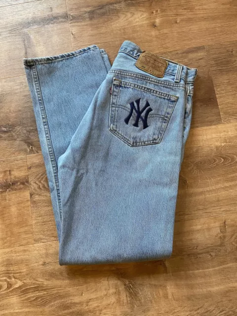 Vintage 1995 Levis 501 New York Yankees MLB Denim Jeans 32x32 Made In USA Custom