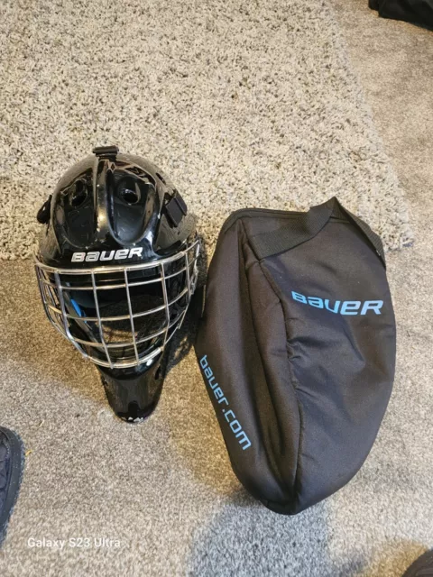 bauer nme8 helmet size 6 3/4 - 7 1/8       53- 57 cm      and helmet bag