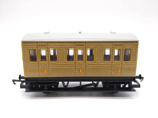 Hornby LNER Four Wheel Coach Teak 137 - OO - (Unused) Mint Condition