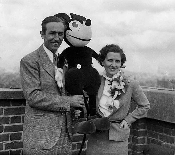 FAMOUS AMERICAN ANIMATOR Walt Disney wife Lillian cartoon characte ...