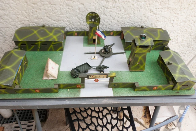 Jouets et jeux anciens pour garage