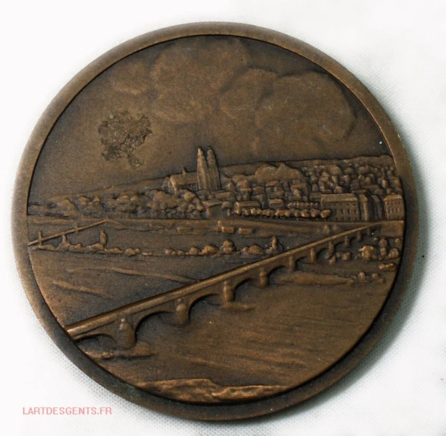 Médaille En Cuivre Argenté - Société Des Régates Parisiennes, 96 Grammes, Marque L'Art Des Gents
