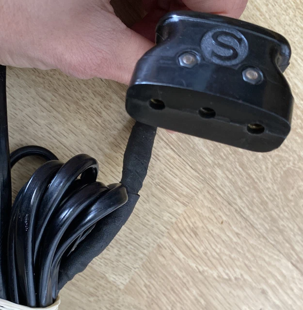 VINTAGE SINGER SEWING Machine 3 Pin Prong Female Power Plug Cord EUR 23