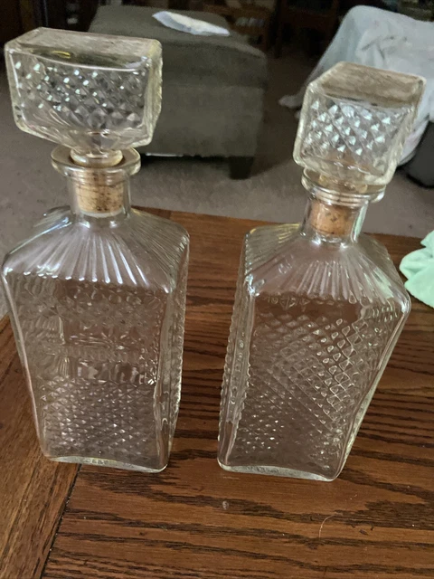 set of crystal liquar decantors