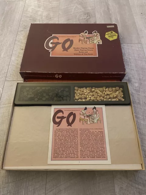 Traditional Japanese Game of GO. Fully Complete with instructions. VG Condition.