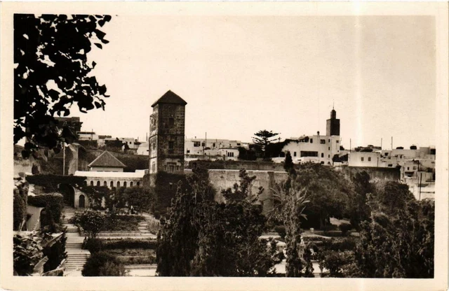 CPA AK RABAT Le Jardin des Oudaias et la Ville ancienne MAROC (689987)