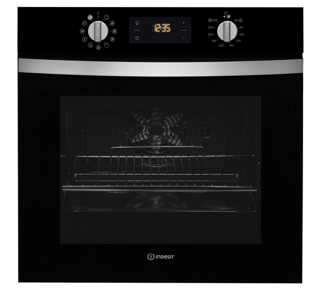 Indesit IFW 4844 H BL 71 L A+ Noir
