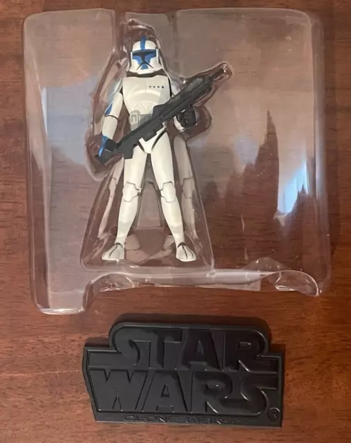Hasbro Star Wars Clone Trooper Lieutenant (Blue) Animated Series Cartoon 2005