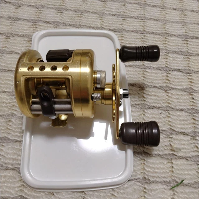 SHIMANO CALCUTTA 101XT　左ハンドル シマノ カルカッタ101XT 左ハンドル