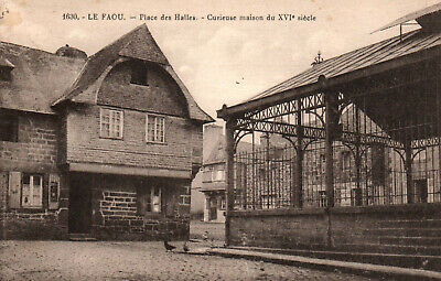 CPA 29 - LE FAOU (Finistère) - 1630. Place des Halles, curieuse maison
