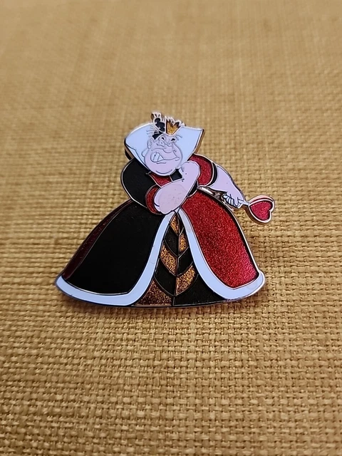 DISNEY SHOPPING VILLAIN Series Queen of Hearts LE 500 Pin Alice in ...