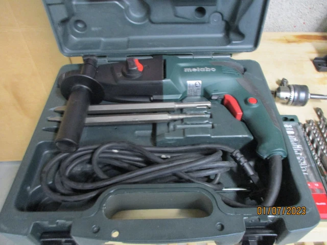 Image of Black & Decker KA272 orbital sander on eBay website
