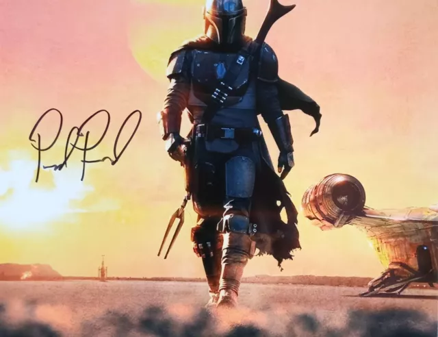 PEDRO PASCAL AUTOGRAPHED SIGNED STAR WARS THE MANDALORIAN 8x10 PHOTO