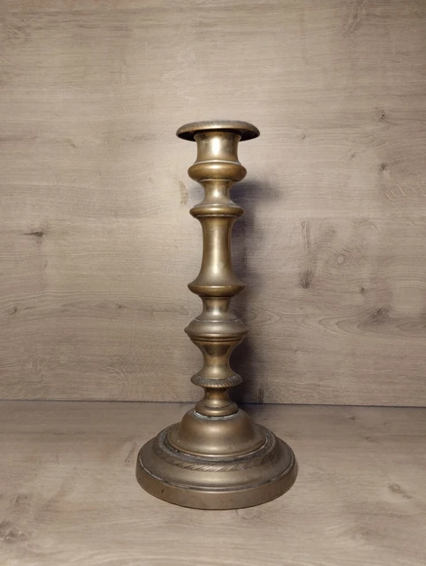 ANCIEN BOUGEOIR À poussoir époque fin XIXème Hauteur : 20 cm. EUR 25,00 - PicClick FR
