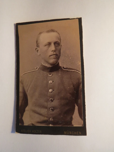 München - SS 1885 - Student Henneberger als Soldat - Zirkel ? CDV / Studentika