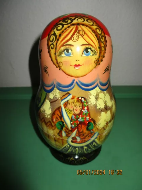 Russian Vintage Handpainted Matreshka Nested Doll (Signed)