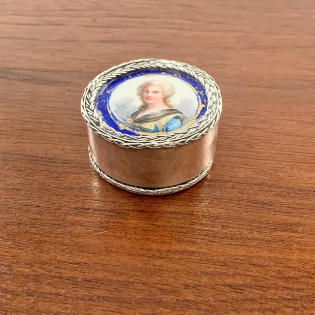James Richards English Georgian Sterling Handpainted Porcelain Portrait Box 1781