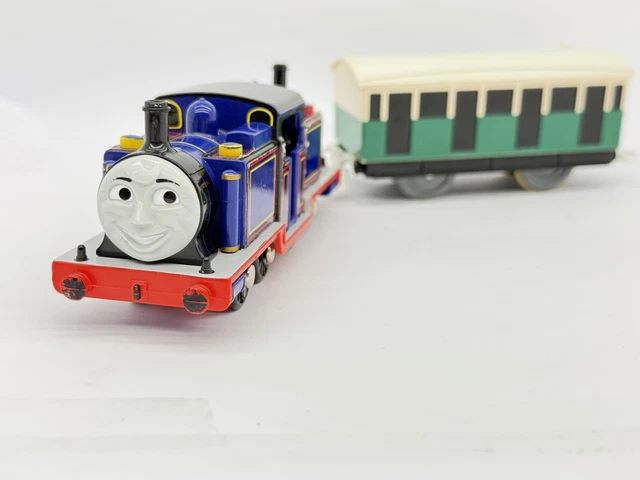 THOMAS & FRIENDS Trackmaster Mighty Mac & Coach Motorized Tomy 2005 ...