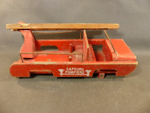 Ancien camion de pompiers jouet ancien en bois grande echelle à restaurer