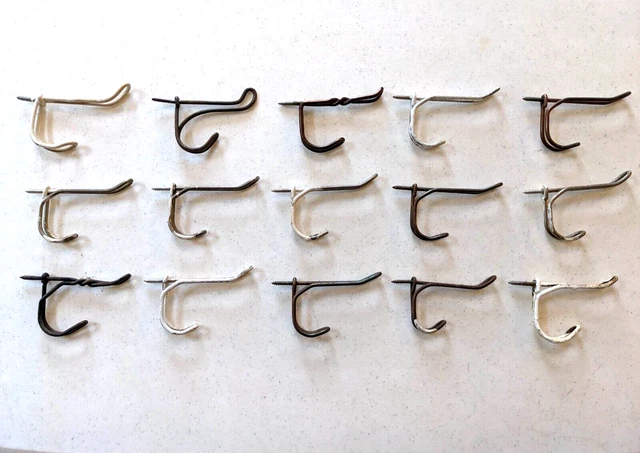 Lot of (15) Rustic Vintage Twisted Screw In Wire Hooks
