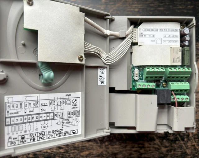 TELEMECANIQUE ALTIVAR 31 2HP VFD (ATV31HU15M2) (Schneider Electric