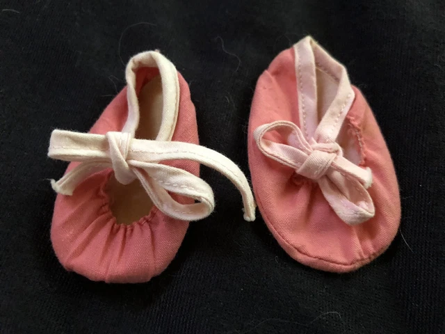Vintage Mattel Tiny Chatty Baby Doll Fun Time Pink booties 1960s Vintage Mattel Tiny Chatty Baby Doll Fun Time Pink booties 1960s
