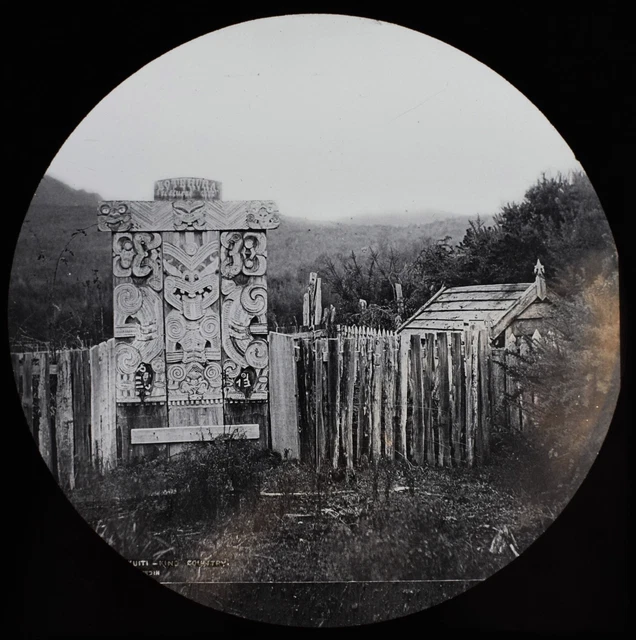 ANTIQUE Magic Lantern Slide MAORI TOMB TE KUITI C1885 PHOTO NEW ZEALAND
