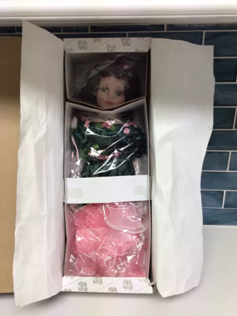 Heritage Signature Collection Roses And Green Eyed  Porcelain Doll New In Box