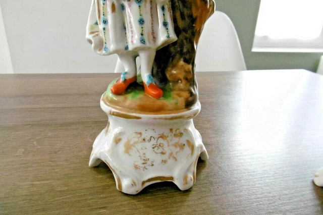 ancienne paire de figurines personnages bouquetières porcelaine Paris XIX siècle 5