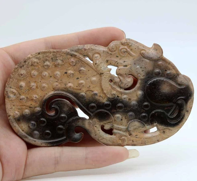 Chinese Oriental culture hand carve jade dragon grains amulet pendant C78