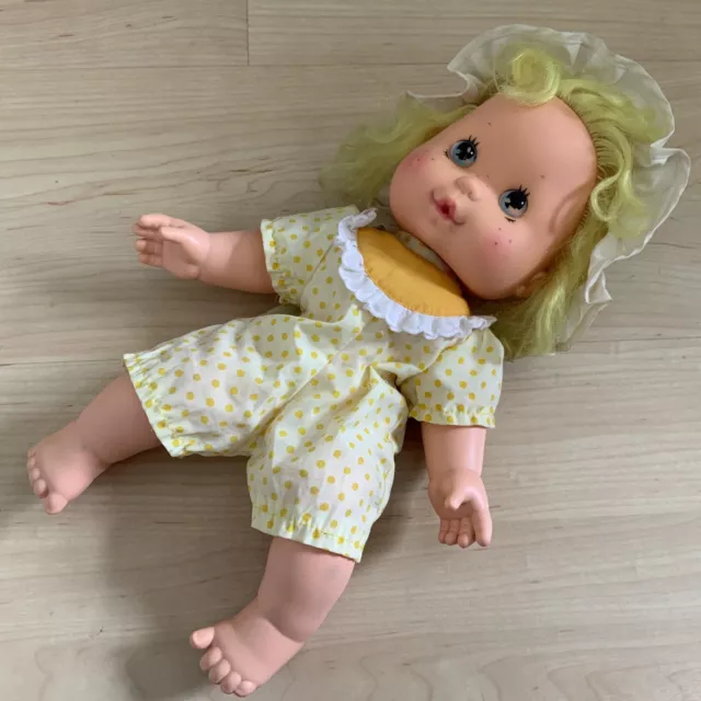 Strawberry shortcake deals baby doll 1982