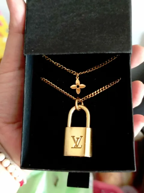 Authentic Louis Vuitton Gold Lock & Key with necklace Vintage flower pendent