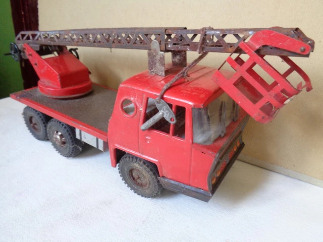 Beau camion de pompiers en tôle japonais Kokyu K / Jouet