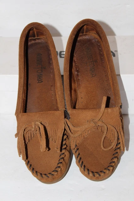 Minnetonka 403 Kilty Moc Hardsole Dusty Brown Suede Moccasins Women's 8 Shoes