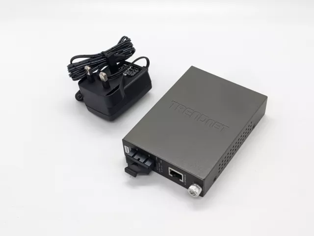 TRENDnet TFC-110 100Base-TX FX single mode fibre converter TFC-110S60 60km