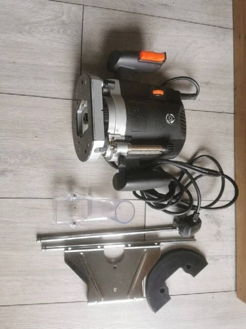 Wickes on sale router table