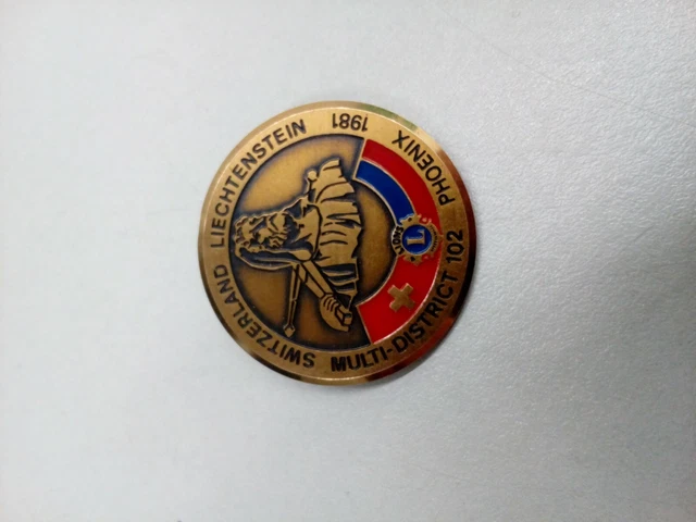 ANCIENNE PETITE BROCHE/INSIGNE Emaille "Comité" Palme A Identifier EUR