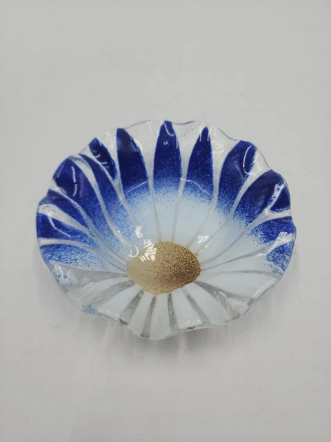 Sydenstricker Blue White Flower Fused Art Glass Ruffled Edge 4 1/4” Bowl