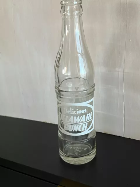 Delaware Punch - 7 1/2  Fl Oz Soda Bottle - Exc Cond - Vintage 1952