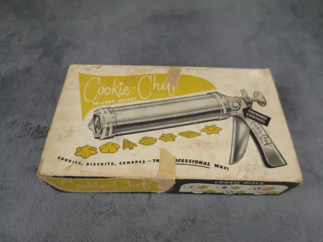 Vintage Cookie Chef Trigger Quick Cooky Press Holiday Christmas Aluminum In Box