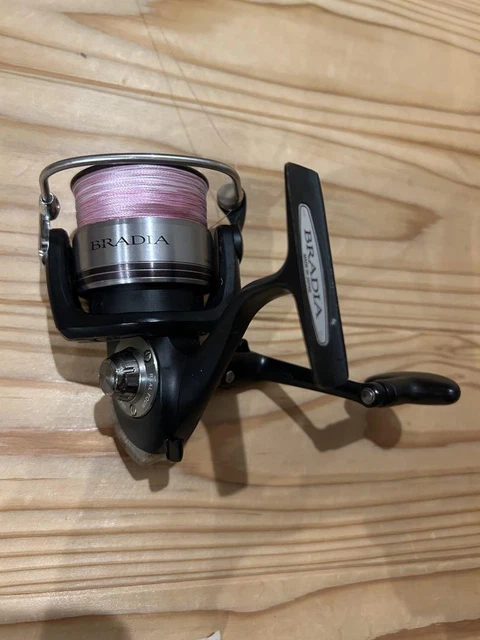 リール Daiwa BRADIA 3000 ダイワ(Daiwa) ブラディア 3000 00055937｜アウトドア用品・釣り