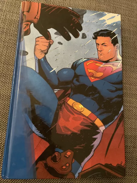 Superman: Action Comics Volume 1: Invisible Mafia, Brian Michael Bendis, VGC