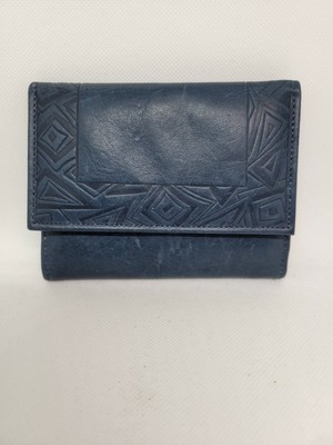 amity cowhide split wallet