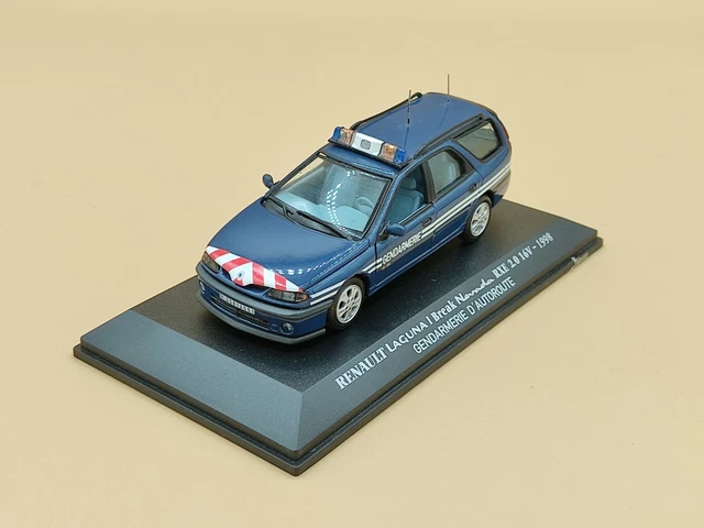 1/43 Renault Laguna Break Nevada RXE Gendarmerie 1998 UH Universal Hobbies M6