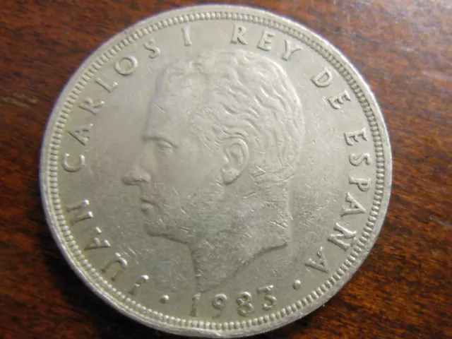 1983 Spain Twenty Five (25) Pesetas "Juan Carlos l"  Coin