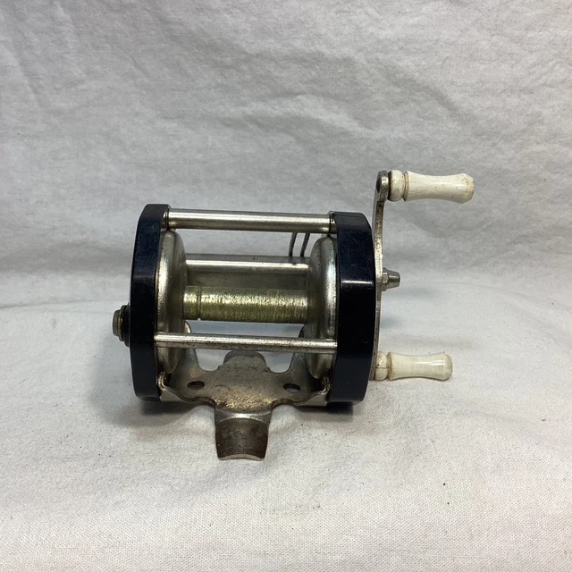 jcヒギンズモデル312 VINTAGE JC HIGGINS Model 312 Red Fishing Reel 312.39500